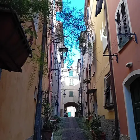 Le Finestre Su Appartamento *